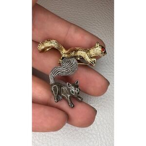 2 Vintage Signed Gerry's Squirrel Brooches‎ Enamel and Gold Tone Animal Pins
